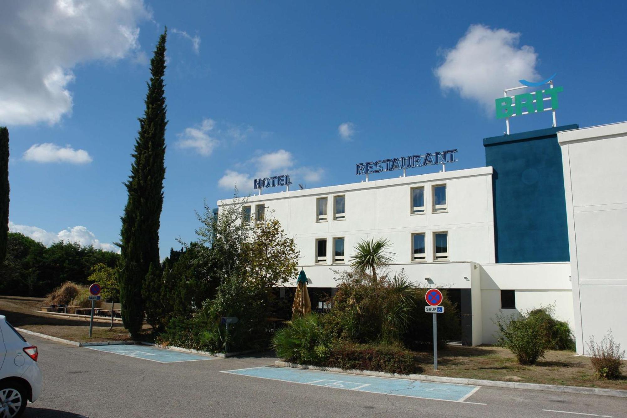 Brit Hotel Marseille Aeroport Les Pennes-Mirabeau Exterior foto