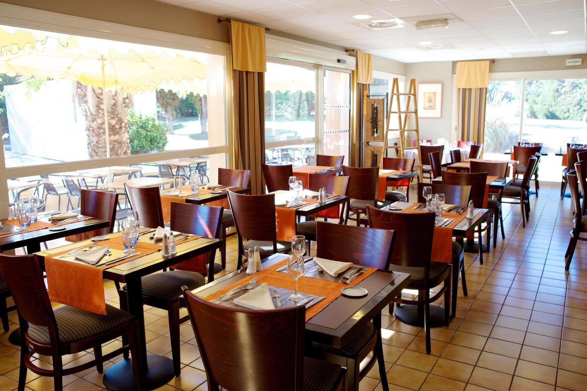 Brit Hotel Marseille Aeroport Les Pennes-Mirabeau Restaurante foto